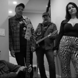 Acoustic Joint- Canada - Skipping Stones